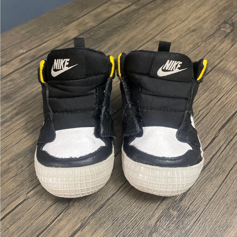 Nike Jordan 1s